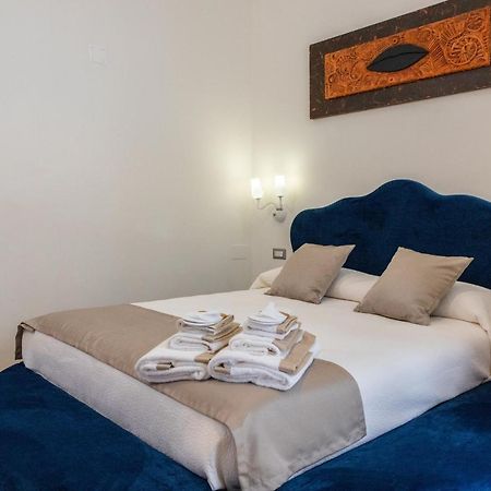 Lovely Rooms - Guest House Suites Triggiano Ngoại thất bức ảnh