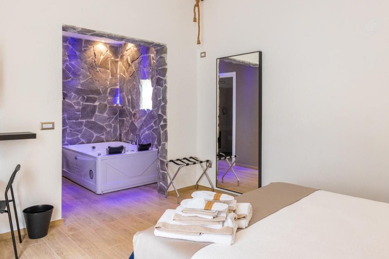 Lovely Rooms - Guest House Suites Triggiano Ngoại thất bức ảnh