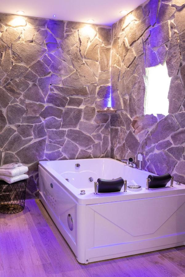 Lovely Rooms - Guest House Suites Triggiano Ngoại thất bức ảnh
